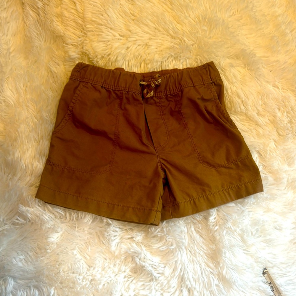 🧡 boy’s shorts 4T great used condition